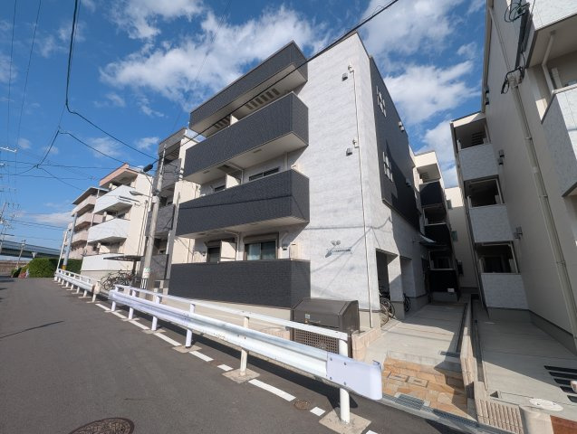 フジパレス出来島WESTⅢ番館の外観