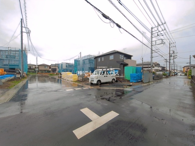 鴻巣市松原3丁目　新築一戸建て　（9区画）　05の前面道路含む現地写真|5/22撮影