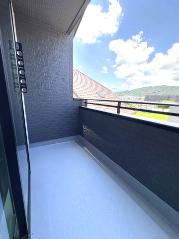 【バルコニー】 | 福岡市南区鶴田4丁目5期　2号棟（全3棟）【仲介手数料無料・0円】 | 現地写真。
