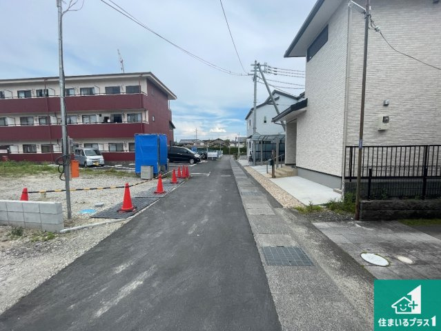 草津市川原　第2期　新築一戸建ての外観|周辺は落ち着いた街並みの住宅地！子育てがしやすい住環境です！まだ未完成ですが、現地でしかわからない事もございます。是非一度ご覧ください。