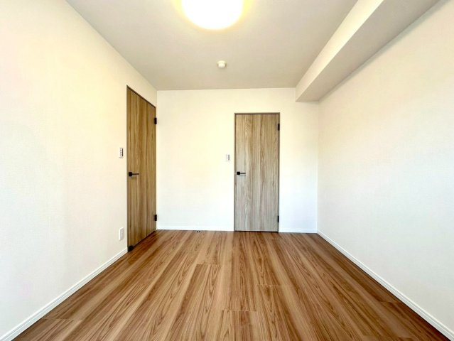 MACビユーネ中山の洋室|収納と居住空間のバランスが良く、日常生活を快適にサポートします。