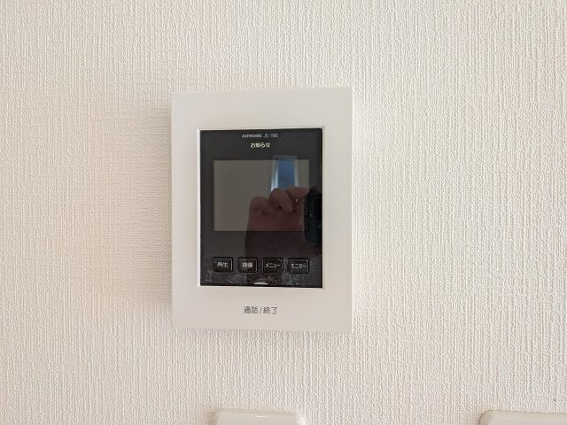 八王子市　小宮町　新築一戸建て　２４期のセキュリティ|～TVモニター付インターホン　訪問者の確認に便利です～