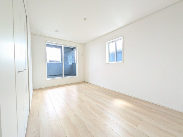 八王子市　小宮町　新築一戸建て　２４期の寝室|～2階8帖の主寝室でゆとりある睡眠を！～