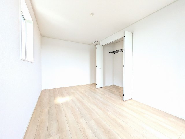 八王子市　小宮町　新築一戸建て　２４期の収納|～2階8帖の主寝室でゆとりある睡眠を！～