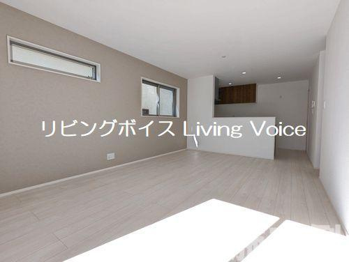 【居間・リビング】 | 【仲介手数料０円】藤沢市片瀬山5丁目　新築一戸建て | 藤沢市片瀬山5丁目　新築一戸建て
