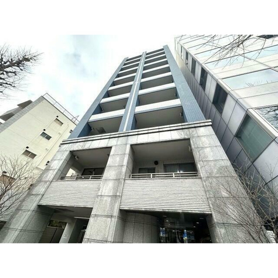 【外観】 | ダイナシティ新中野 | 鉄筋コンクリート造のがっちりとした建物。