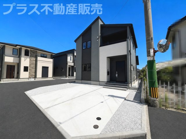 【外観】 | 福岡市南区鶴田4丁目5期　3号棟（全3棟）【仲介手数料無料・0円】 | 現地写真。同じ物件を見るなら、プラス不動産販売にお任せ下さい。