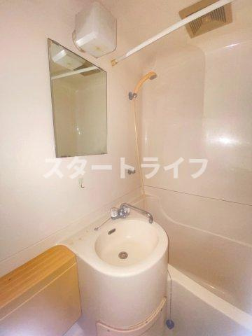 大阪市東淀川区相川２丁目の賃貸マンションの洗面所