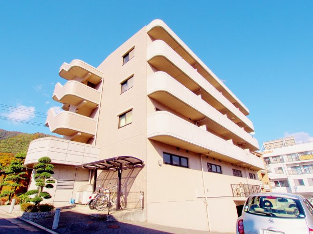 ハピネス岩田の外観