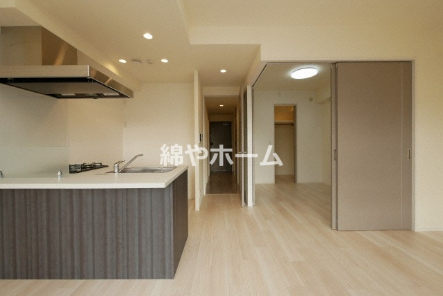 LEGALAND+難波南の洋室|落ち着いた色調の洋室です