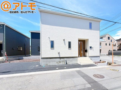 【駐車場】 | 沼津市西間門第10　新築一戸建て　2号棟 | ゆったりスペースで、駐車も楽ちん♪