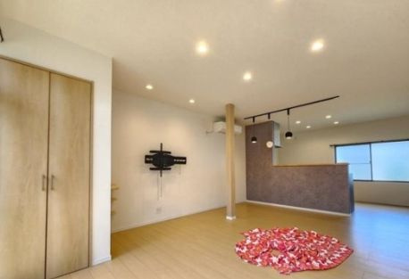 北諸県郡三股町大字樺山の中古一戸建の居間・リビング