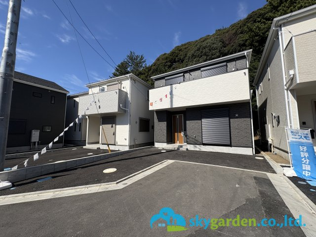 藤沢市城南第６（Ⅰ期）　新築戸建　全7棟4号棟の前面道路含む現地写真|前面道路含む現地写真です