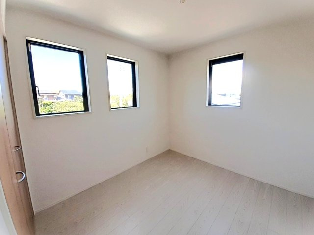 熊本市南区元三町１丁目の中古一戸建の洋室|2F　東側洋室