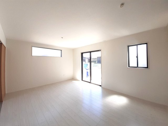 熊本市南区元三町１丁目の新築一戸建の居間・リビング