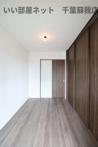 センチュリー千葉みなとの洋室|スタンダードな洋室です