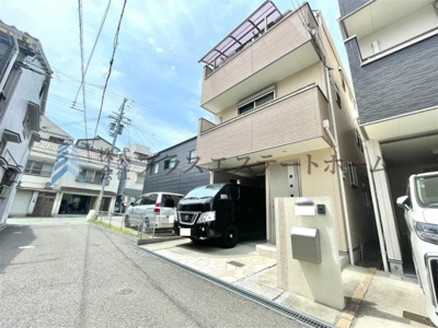 【外観】 | 兵庫区湊川町8丁目　戸建 | ハイルーフ車可能な車庫付き♪平成23年11月築♪