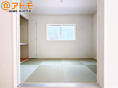 【和室】 | 沼津市西間門第10　新築一戸建て　3号棟 | 和室は客間としてはもちろん、家事の休憩やお子様のおむつ替えにもピッタリ♪