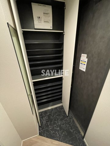 HEBEL　MAISON　中野町の玄関