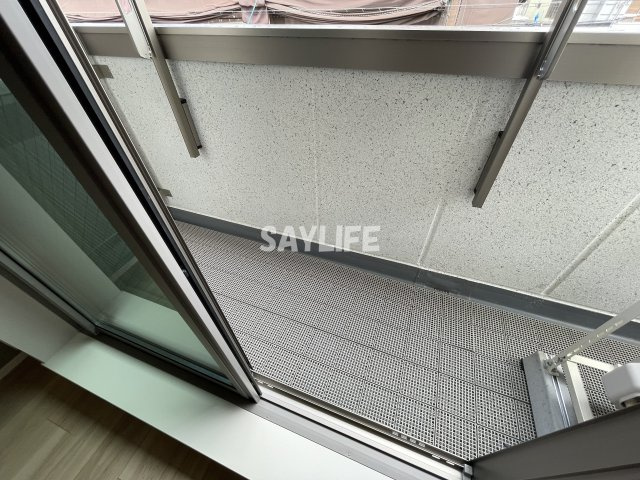 HEBEL　MAISON　中野町のバルコニー