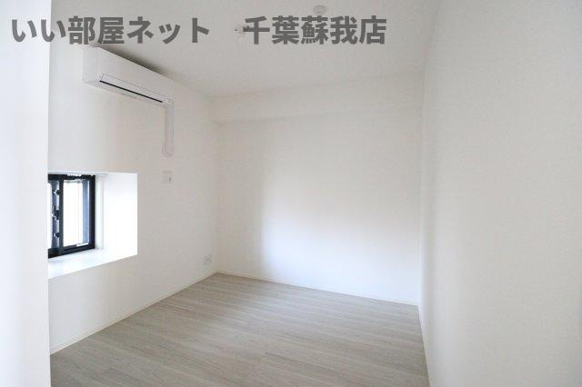 センチュリー千葉みなとの洋室|コンパクトで使いやすい洋室です