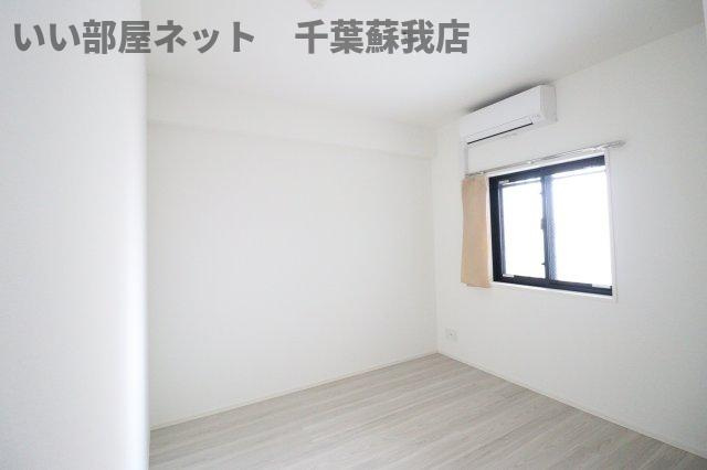 センチュリー千葉みなとの洋室|スタンダードな洋室です