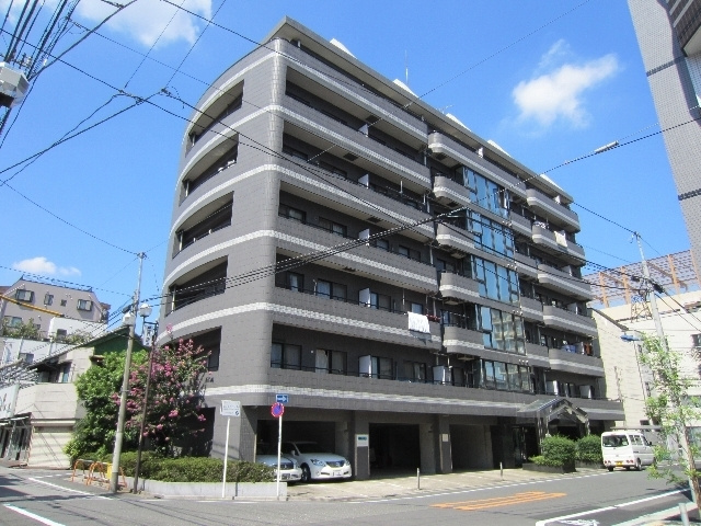 王子スカイパレスの外観|外壁タイル張りできれいです。