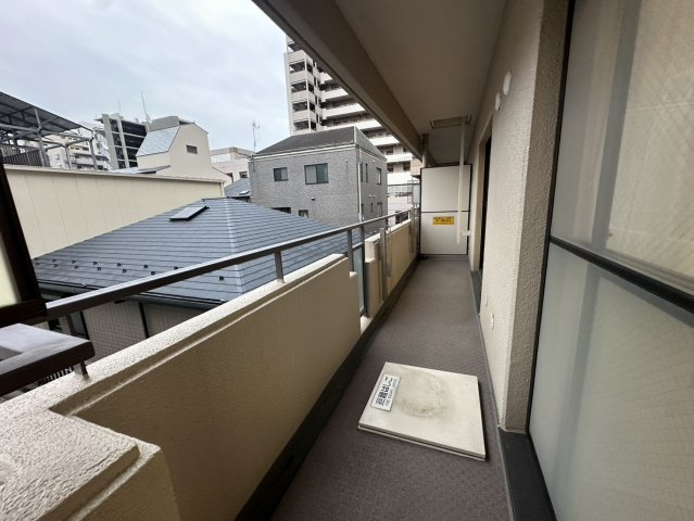 ヴェルドール六甲道のバルコニー|※4月30日18：00頃撮影