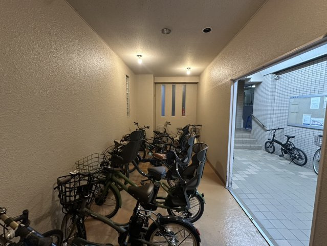 ヴェルドール六甲道の駐輪場