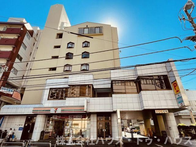 山口ビルの外観