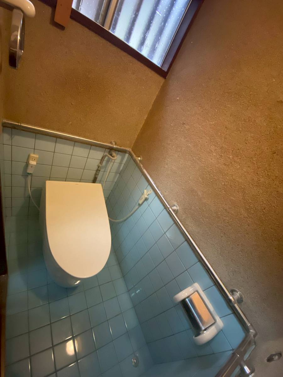 和歌山市直川　中古戸建のトイレ