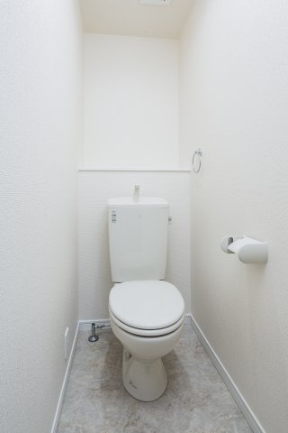 （仮称）知多市平野KODATEXⅤ（13街区2）のトイレ|写真はイメージです。色仕様は現況優先になります。
