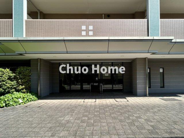 レクセルマンション北千住のエントランス|【エントランス】マンションのエントランスは、その物件の印象を決める、顔とも言える場所です。毎日通る場所ですからきれいなのが一番です。