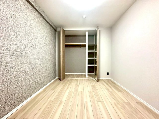 仲町台パークヒルズ五号棟の収納|収納力のあるクローゼットを完備。衣類や荷物をすっきり整理でき、居住空間を広く使えます。