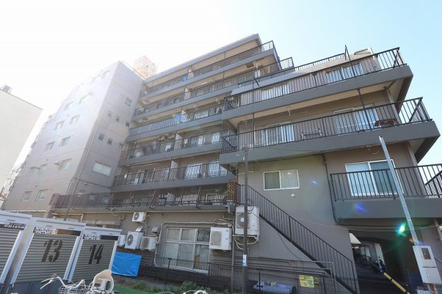【外観】 | グランドハイム保谷　(保谷店) | 24時間営業のスーパーまで徒歩5分！早朝や深夜のお買い物も便利。