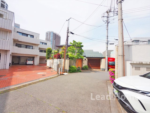 【その他】 | 秀和御殿山レジデンス | 前面道路