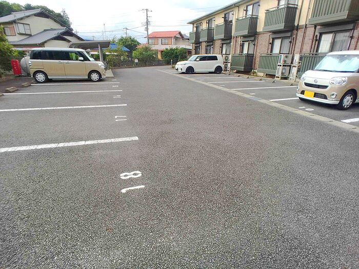 サンハイムカワムラＢの駐車場