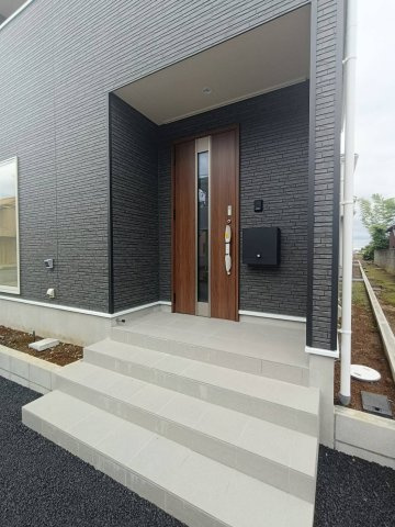 八潮市　南川崎　新築戸建　全11棟の玄関|玄関です