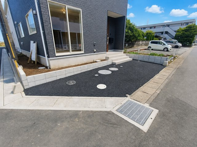 八潮市　南川崎　新築戸建　全11棟の駐車場|駐車スペースもあります
