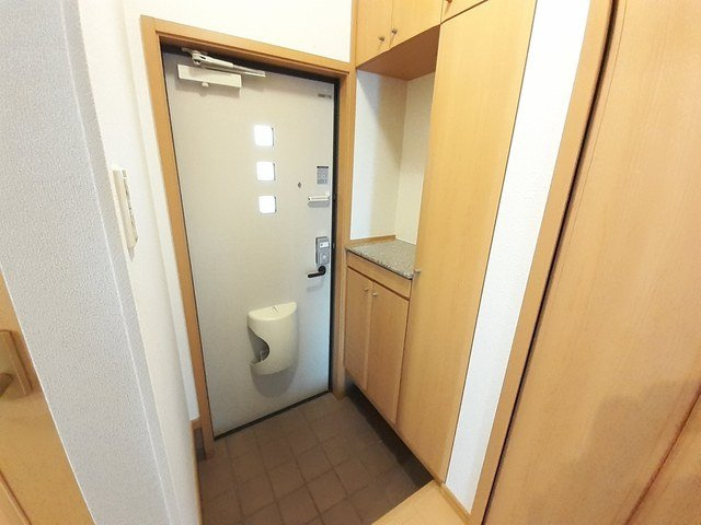 サニーサイトＢの玄関|シンプルで使いやすい玄関です