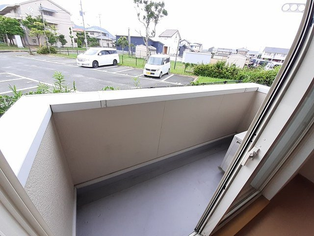 サニーサイトＢのバルコニー|落ち着いた時間を過ごせるバルコニーです