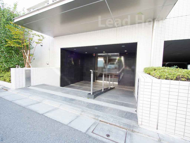 【エントランス】 | ザ・パークハウス弦巻