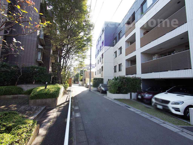 【その他】 | ザ・パークハウス弦巻 | 前面道路