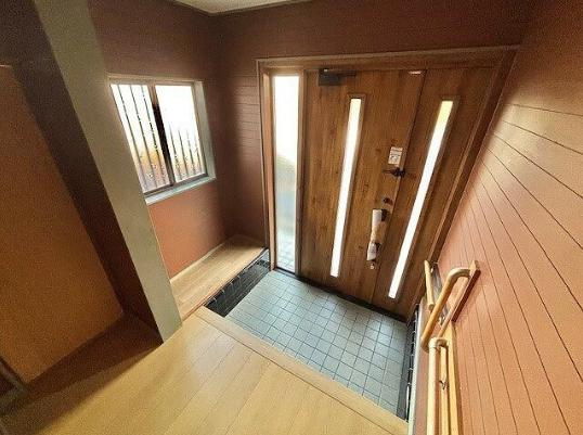 日立市久慈町1期　中古戸建の玄関
