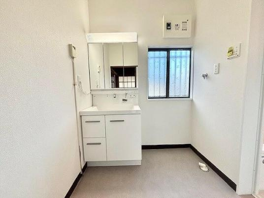 日立市久慈町1期　中古戸建の独立洗面台