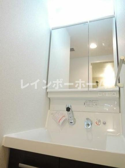 シャトーヴィオレの独立洗面台