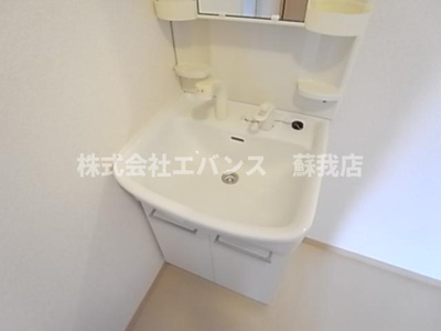 【独立洗面台】 | シャーメゾン浜野B | 独立洗面台、朝の身支度には欠かせません