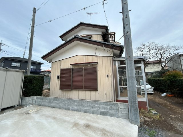 小山市間々田　中古戸建の駐車場