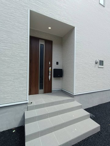 八潮市　南川崎　新築戸建　全11棟の玄関|毎日通る玄関はこちらです