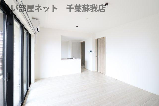 センチュリー千葉みなとの居間・リビング|使いやすいリビングです